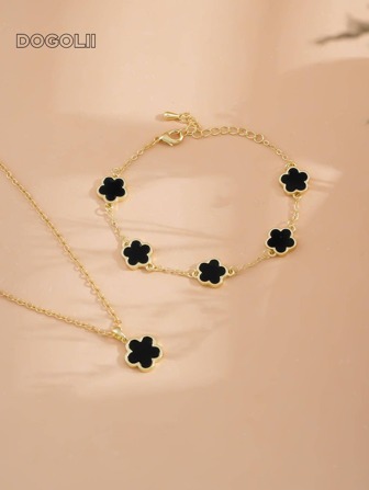 2pcs/Set: 1pc Pendant Necklace + 1pc Bracelet, Fashionable Minimalist Gold-Tone Clover Flower Ellipse Pendant, Copper Material, Suitable For Gift To Girlfriend, Wedding, Graduation, Date Valentines,Mom,Mother,Mother's Day,Gift