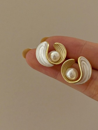 假珍珠裝飾耳釘