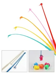 1入塑料魚玩具，有趣的卡通設計，適用於兒童娛樂。學生、文具、學校用品