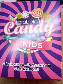 Perfume Candy - Para Niños y Niñas ✨ Dulzura, frescura y alegría en cada gota.  El perfume Candy está especialmente diseñado para los más pequeños. Su fragancia suave, alegre y divertida lo convierte en el compañero ideal para el día a día.   Aroma: Frutal dulce con un toque de vainilla y caramelo  Edad recomendada: A partir de 3 años Fórmula suave, sin alcohol  Unisex – Perfecto para niños y niñas  ️ Seguro para la piel | No irrita | Testado dermatológicamente  Ideal para regalo o uso diario. regalo cumpleaños festejo - Rosa - Ver 2