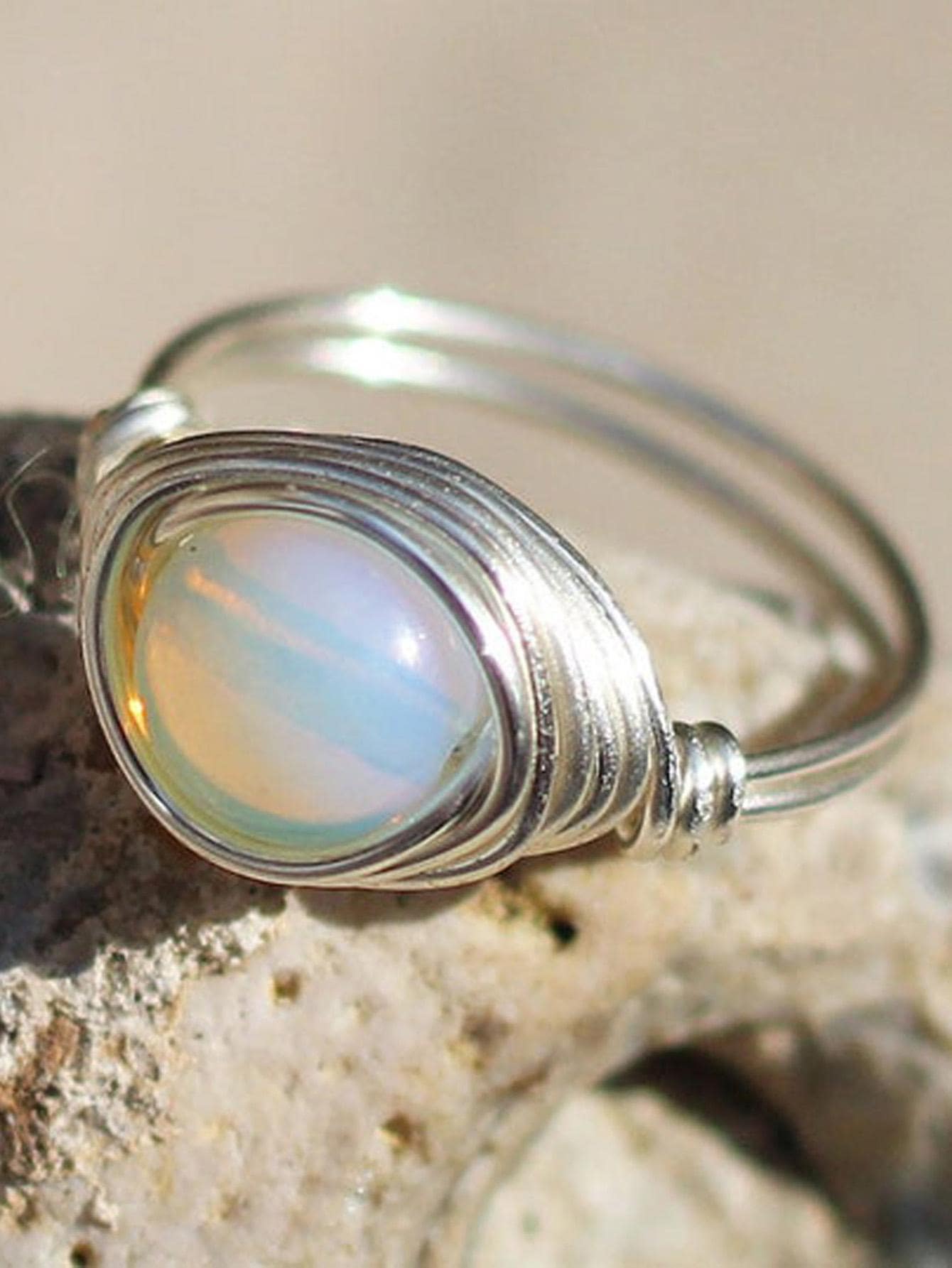 手工天然寶石戒指月光石戒指圓形石戒指手工纏繞戒指派對宴會首飾婚禮訂婚承諾新娘永恆戒指週年紀念戒指生日石戒指女士浪漫節日禮物 - 白色 - 查看 1