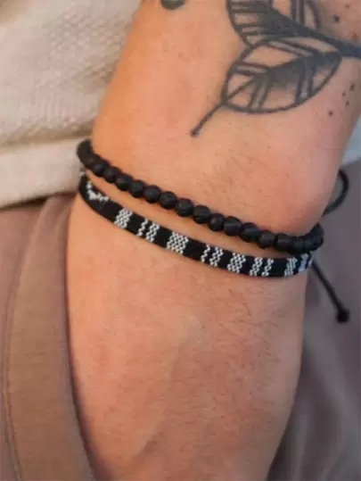 Conjunto de dos pulseras bohemias impermeables con temática de surf para festivales de verano con cuentas para hombres y mujeres