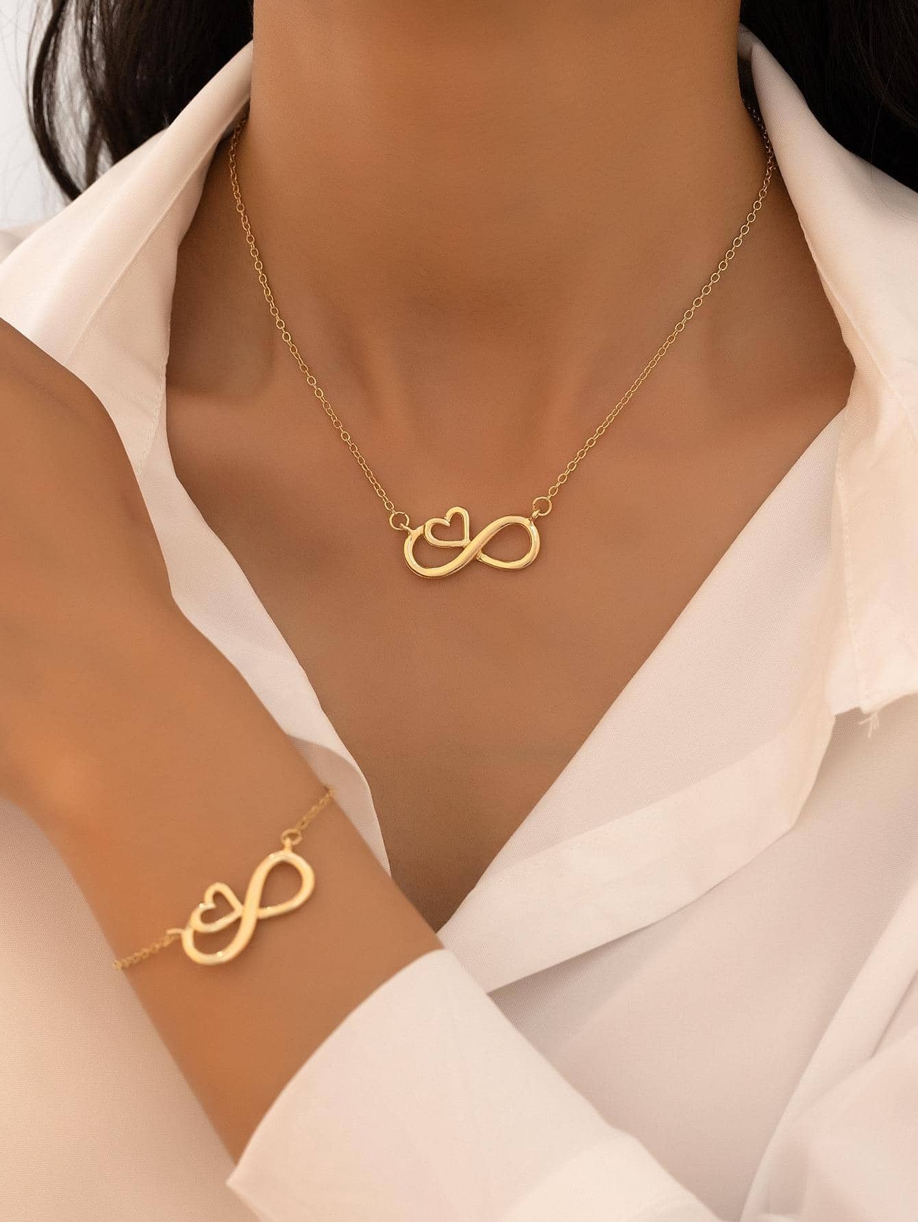 1pc Metallic Heart Geometric Figure Eight Pendant Necklace & Bracelet Set - Yellow Gold - View 1