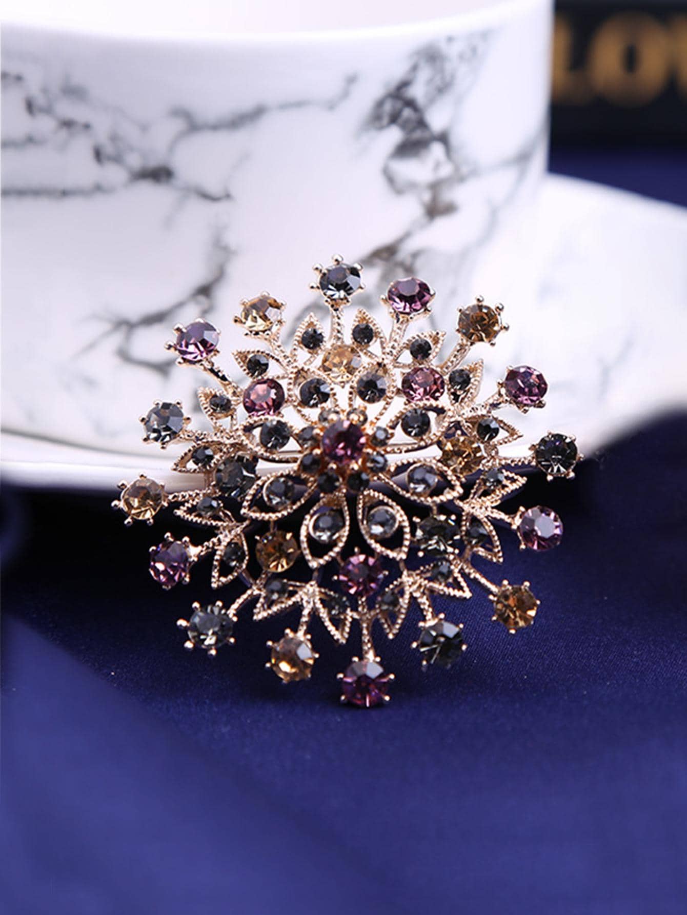 優雅水鑽花女士胸針閃耀水晶花胸花連衣裙配件別針派對禮物 - 彩色 - 查看 1