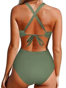 Twist Front Halter One Piece Swimsuit - Green - View 2