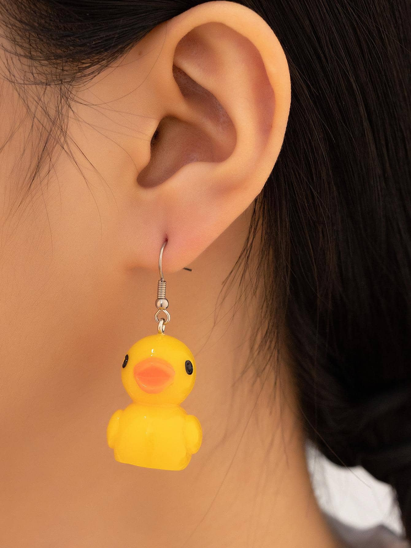 1對時尚鴨子墜飾耳墜適合女士日常裝飾 - 黃色 - 查看 1