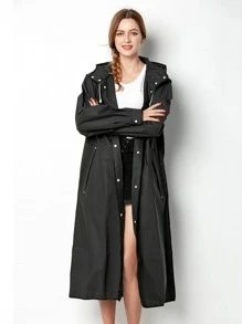 一件纯色抽绳连帽雨衣，保暖舒适，适合闺蜜节、狗狗主题、嘉年华、派对装饰、春夏精选、伴娘礼物、房间装饰、卧室装饰、海滩、旅行、男女皆宜、度假等场合，可爱小物。 - 黑色 - 查看 5