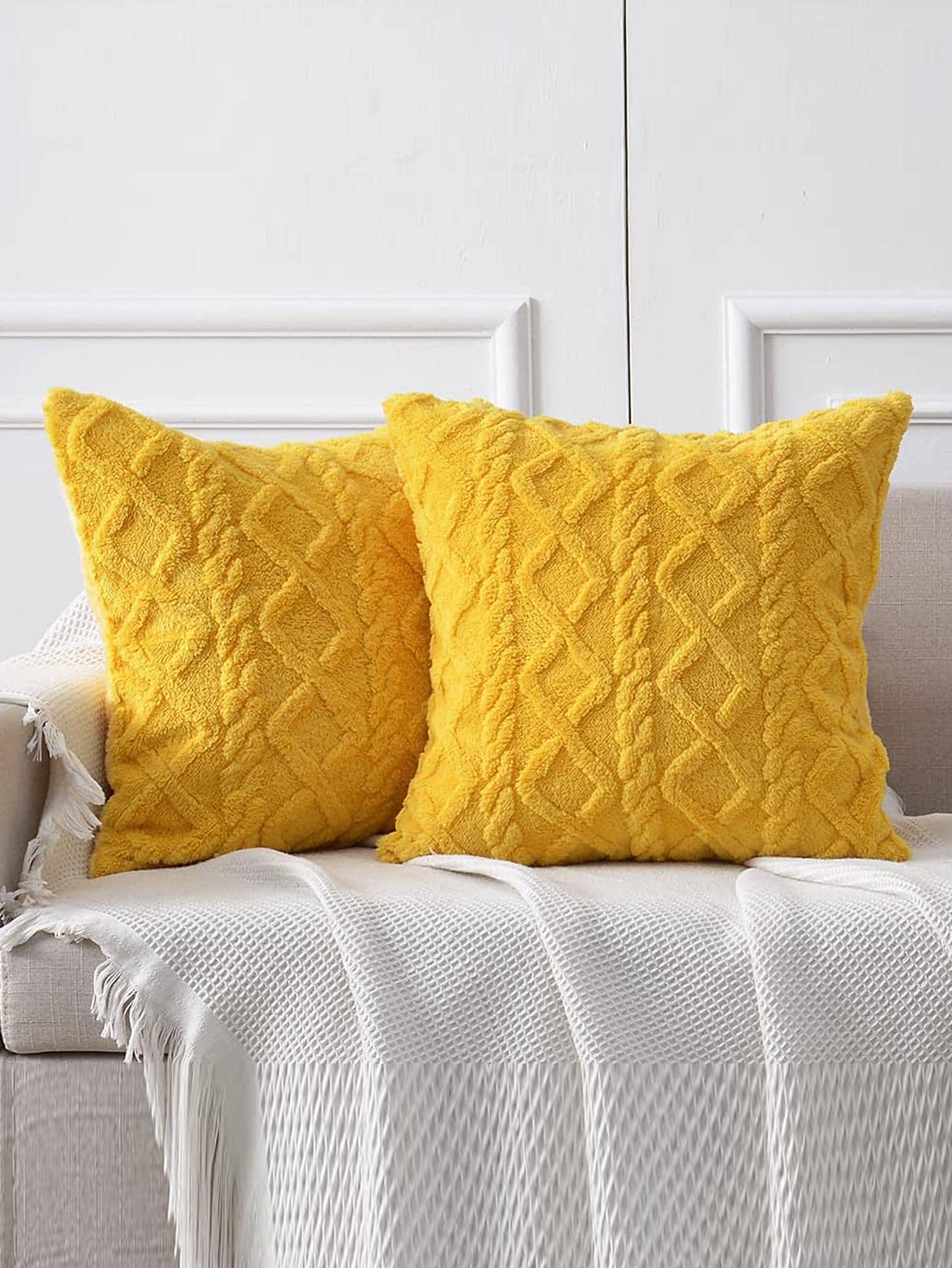 1pc Soft Plush Rhombus Geometric Pattern Cushion Cover For Autumn, Winter Living Room Decorative Pillow Case - Yellow - View 1