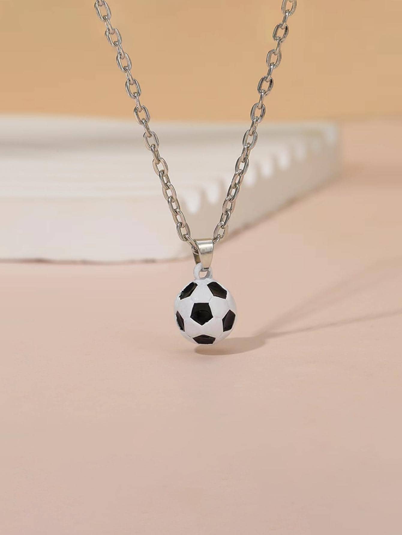 足球吊墜項鍊 - 黑與白 - 查看 1