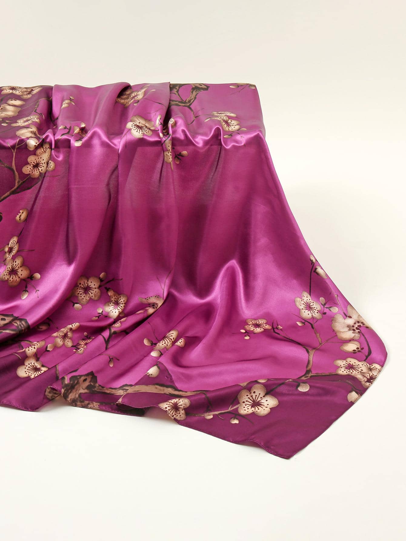 1入組90cm圖案梅花和幾何設計緞面圍巾和頭巾