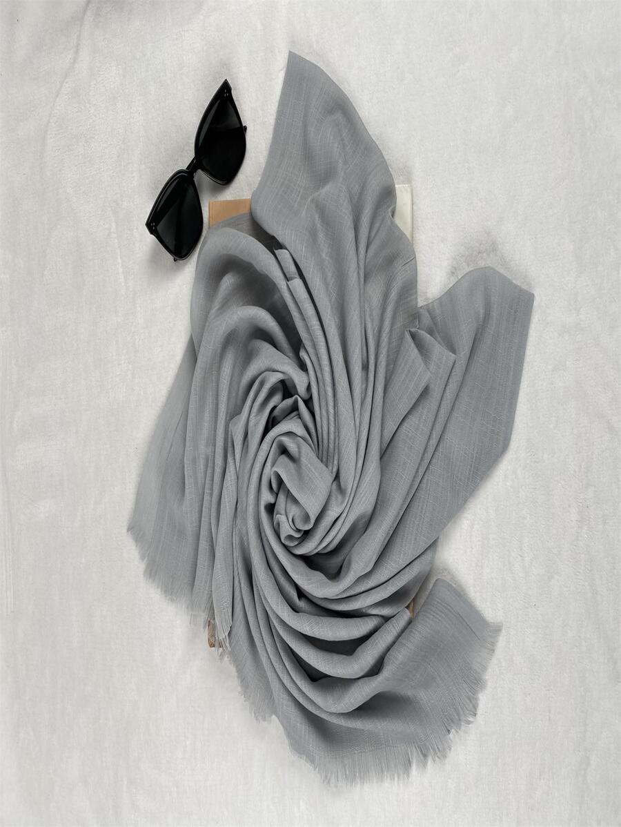 1pc Latest Classic Polyester Women's Solid Color Short Tassel Scarf