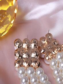 1 Đôi Bông Tai Vintage Châu Âu Và Châu Mỹ Phóng Đại Hình Vuông Hợp Kim Khảm Ngọc Trai Tua Rua Trực Tuyến - Màu be - Xem 5