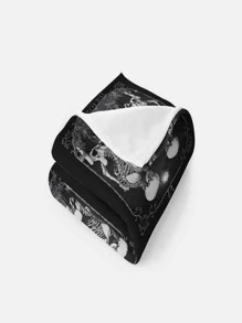 1pc Halloween Themed Blanket, Featuring Couple Skeleton Print, Made Of Flannel Fabric, Soft Touch And Warm, Practical Throw Blanket For Bedroom, Living Room, Suitable For Halloween Decoration, Bedroom Decor, Office Nap, Camping Picnic, Black Blanket