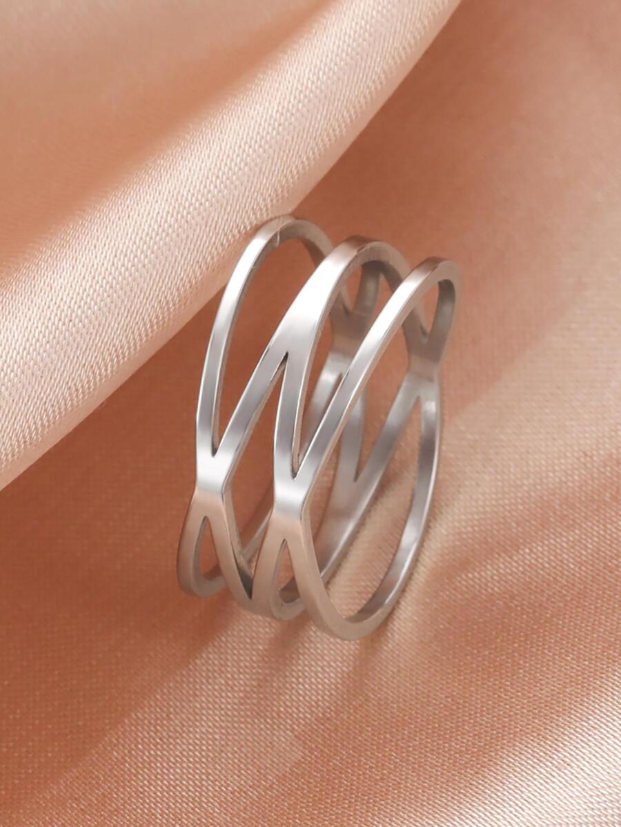 1 件不锈钢几何线条情侣戒指，时尚百搭，男女皆宜