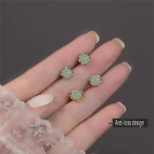 6 chiếc Bông tai đinh vít bằng ngọc bích & đồng đơn giản có kẹp tai không xỏ khuyên & 4 khay đựng bông tai hình trái tim, dành cho nam và nữ làm phụ kiện đeo hàng ngày - Vàng - Xem 6
