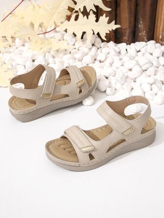 2023 New Style Roman Fashion Retro Strap Women's Sandals With Soft Flat Sole And Closure, Women's Wedge Heel Thick Bottom Sandals With Shaped Sole, Roman-Style, Beige