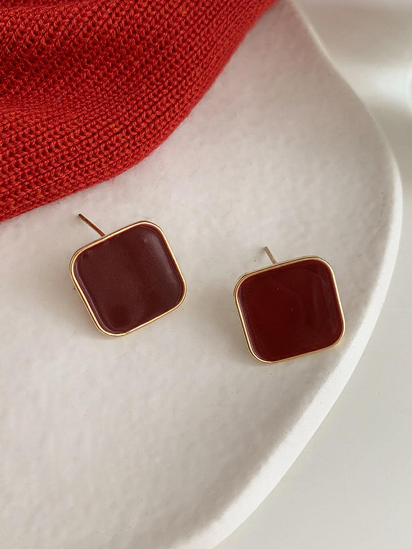 1 Pair Minimalist Fashionable Vintage Luxury Red Geometric Square Stud Earrings - Yellow Gold - View 1