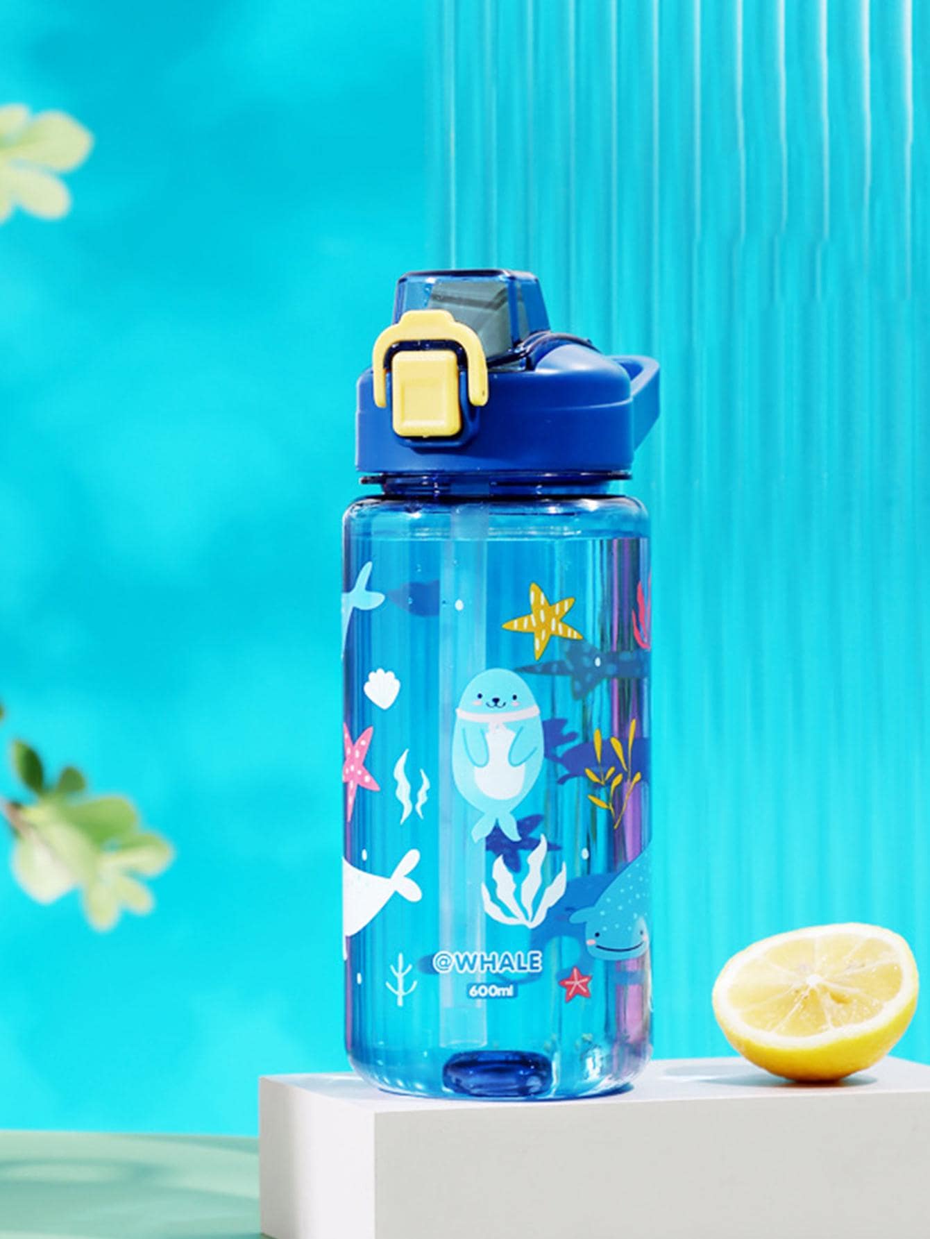 1 bình nước hoạt hình 600ml - Chống rò rỉ, chịu nhiệt, chất liệu nhựa - Thích hợp cho du lịch, thể thao và các hoạt động ngoài trời. - Xanh đậm - Xem 1