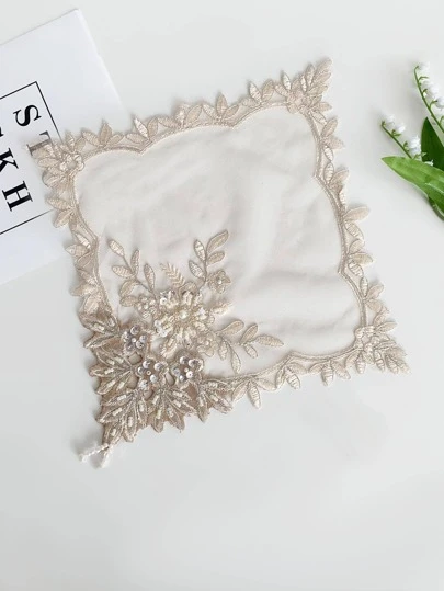 1pc/2pcs/4pcs/6pcs Beige Square Vintage European Embroidery Pearl Decor Tablecloth, Handmade Lace Embroidered Flower Multi-Functional Placemats For DIY Beading, Suitable For Indoor And Outdoor Home Party Dining Decoration