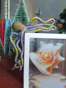 1pc Octopus Design Decoration Craft, Creative Door Corner Ornament, For Home Decor - Blue - View 2