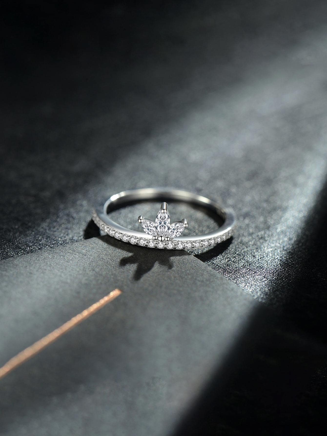 Nhẫn bạc trang trí bằng đá khối Zirconia - Bạc - Xem 1