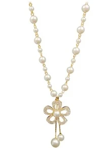 Collier En Faux Perles Y En Forme De Lasso