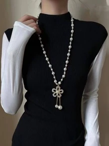 Collier En Faux Perles Y En Forme De Lasso