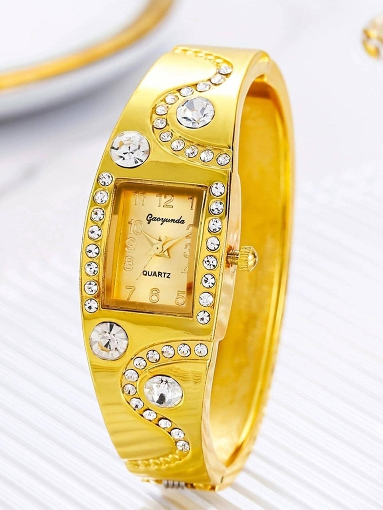 1pc Fashionable Luxury Style Women s Watch Bracelet Combo Big Gold Watch Face