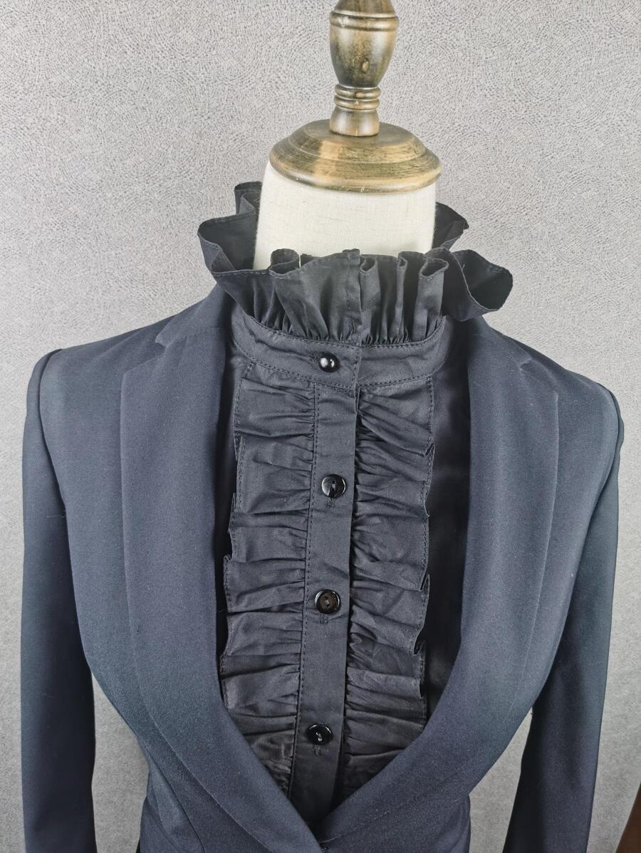 Ruffle Trim Nút phía trước Cổ áo Faux - màu đen - Xem 1