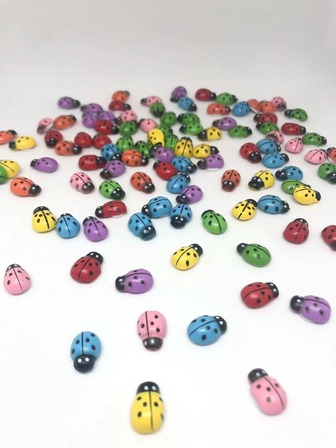 50入組瓢蟲形狀花園裝飾品
