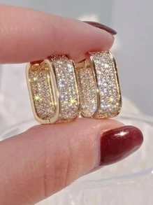 一对璀璨夺目的立方氧化锆耳环，适合女性佩戴，可作为结婚纪念日、订婚派对或情人节礼物。 - 金黃色 - 查看 2