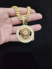 Collar con dije de cabeza de león con diamantes de imitación para hombre para decoración diaria para una apariencia elegante - Amarillo Oro - Ver 2
