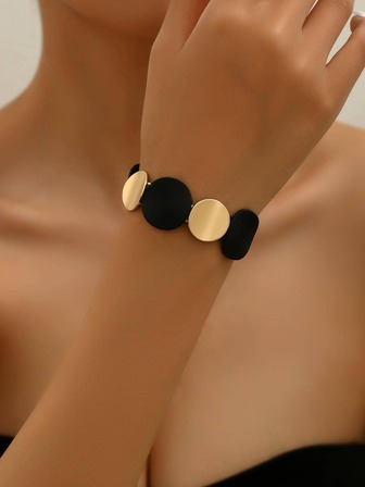 Round Decor Beaded Bracelet