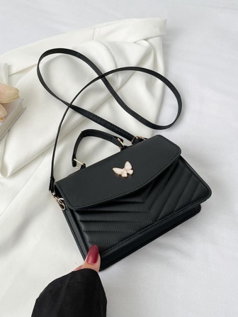 Petit sac carré matelassé chevron avec décoration papillon, sac à la mode avec papillon pour la Saint-Valentin