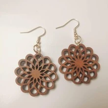 木頭花耳墜 - 棕色 - 查看 3