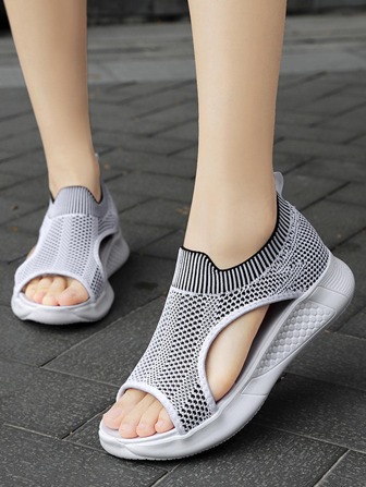 Women Lightweight Striped Pattern Cut Out Sandals, Sporty Summer Sport Sandals