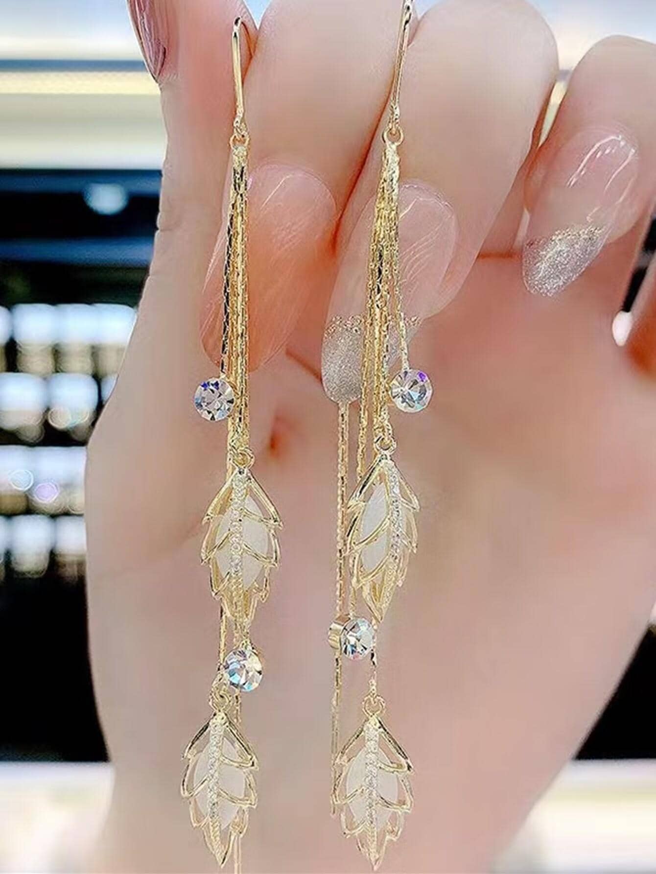 Rhinestone Decor Leaf Drop Earrings