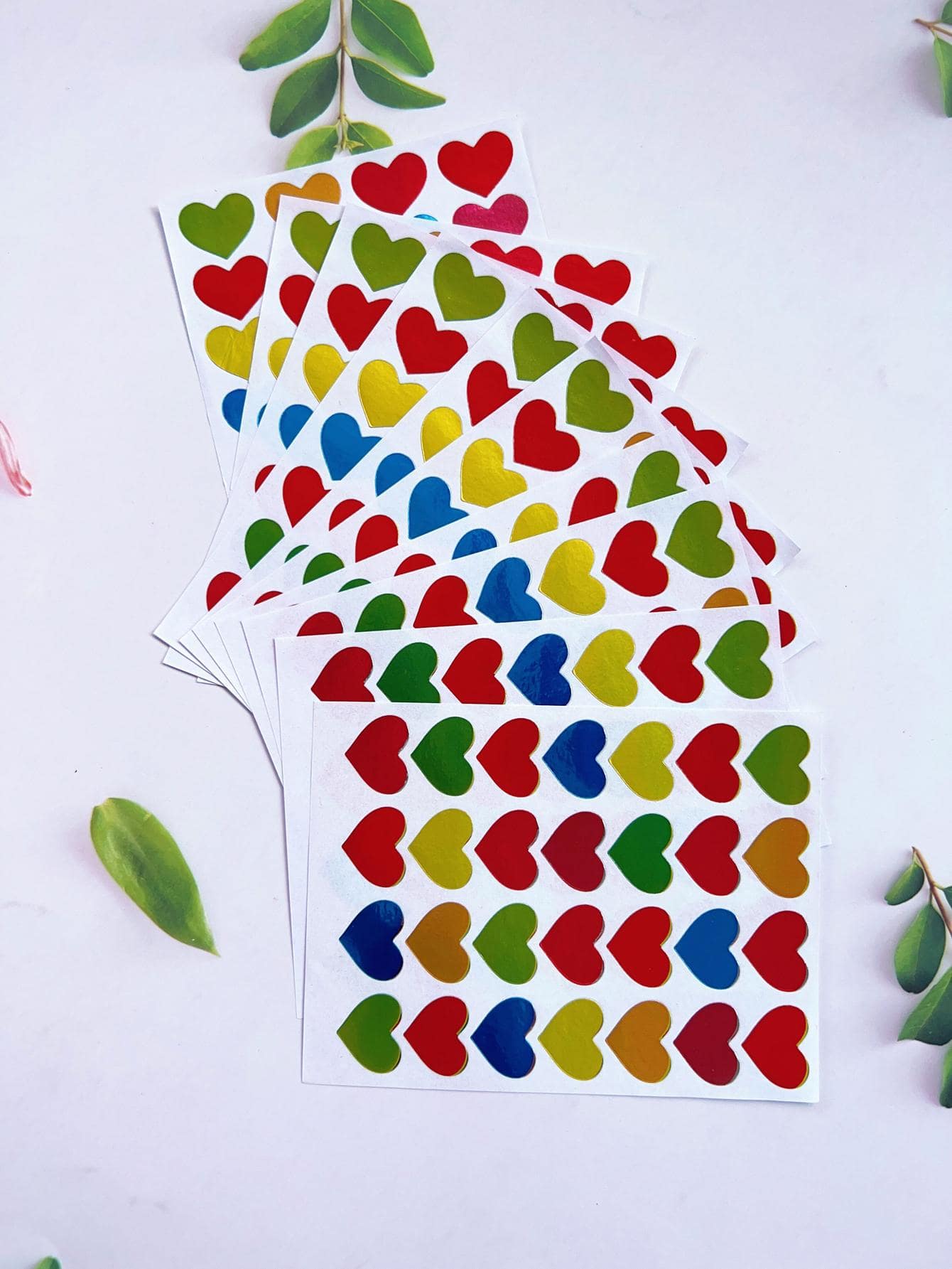 紅色心形貼紙，適用於幼稚園獎勵，彩色心形貼紙，適用於小學生，卡通貼紙 - 彩色 - 查看 1