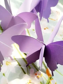 1 vòng hoa giấy trang trí bướm 3D - Màu tím hoa cà - Xem 2