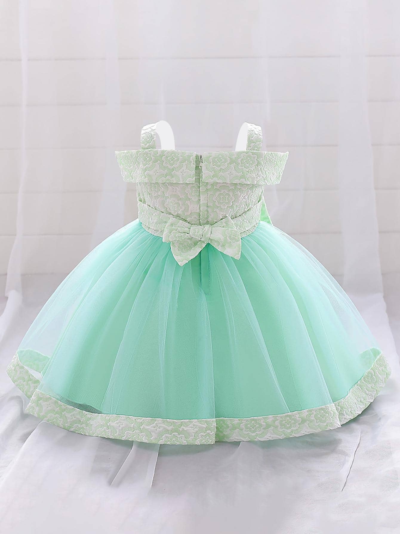 Baby Girl Mesh Bow Decoration Sweet And Lovely Style Dress, Suitable