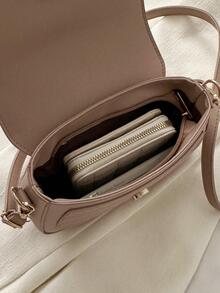 Túi đeo chéo có nắp yên ngựa cổ điển thanh lịch màu trơn thời trang dành cho nữ - Màu Khaki - Xem 5