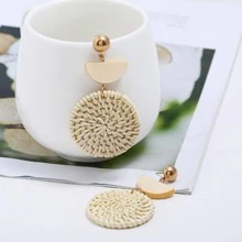 Bông tai thả tròn bằng mây - Màu be - Xem 4