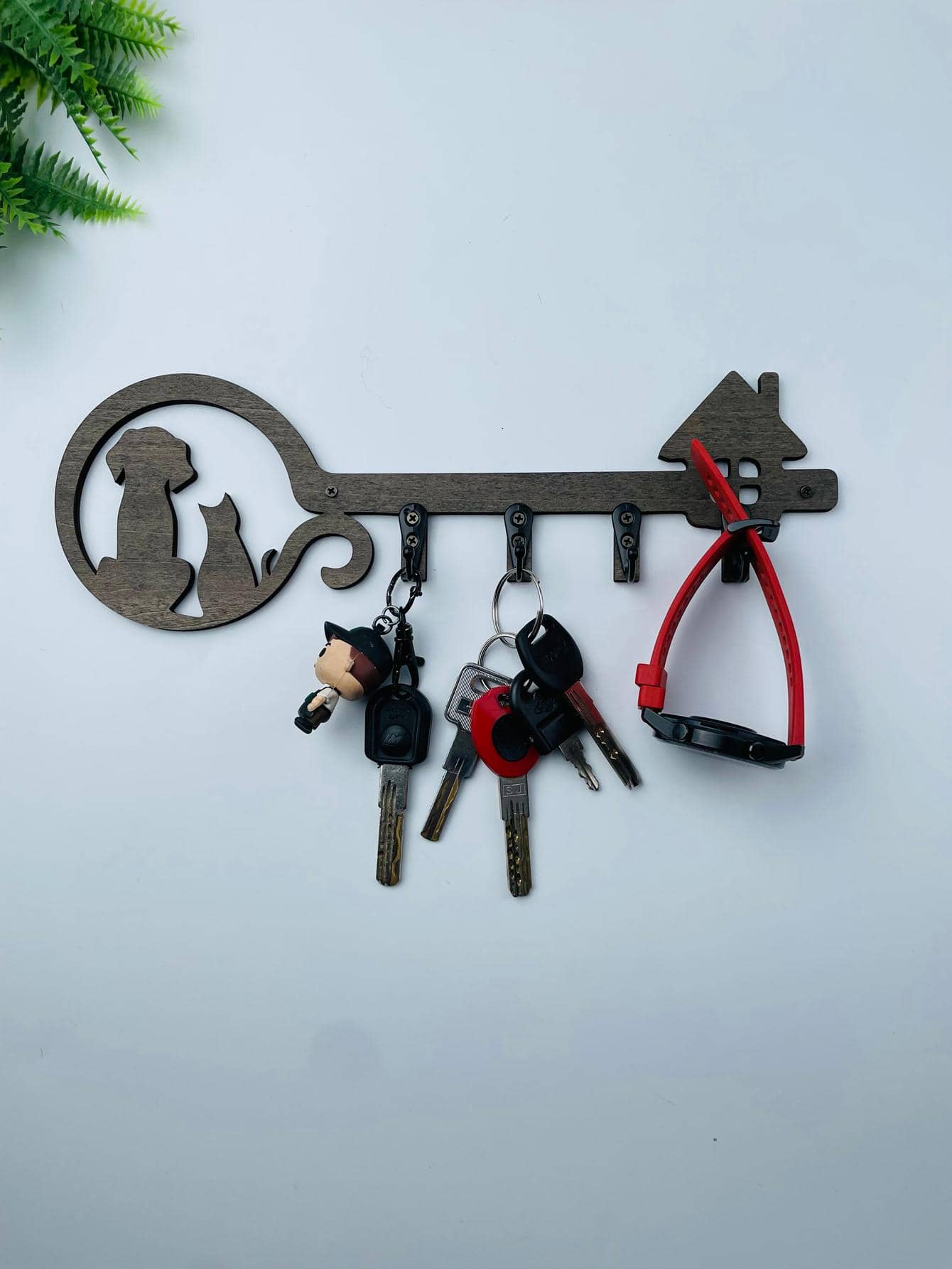 1pc Dog Cat Key Wall Hook, Creative Key Holder For Front Door, Creative Key Design Wall Decoration Rack Hanger - Maroon - View 1