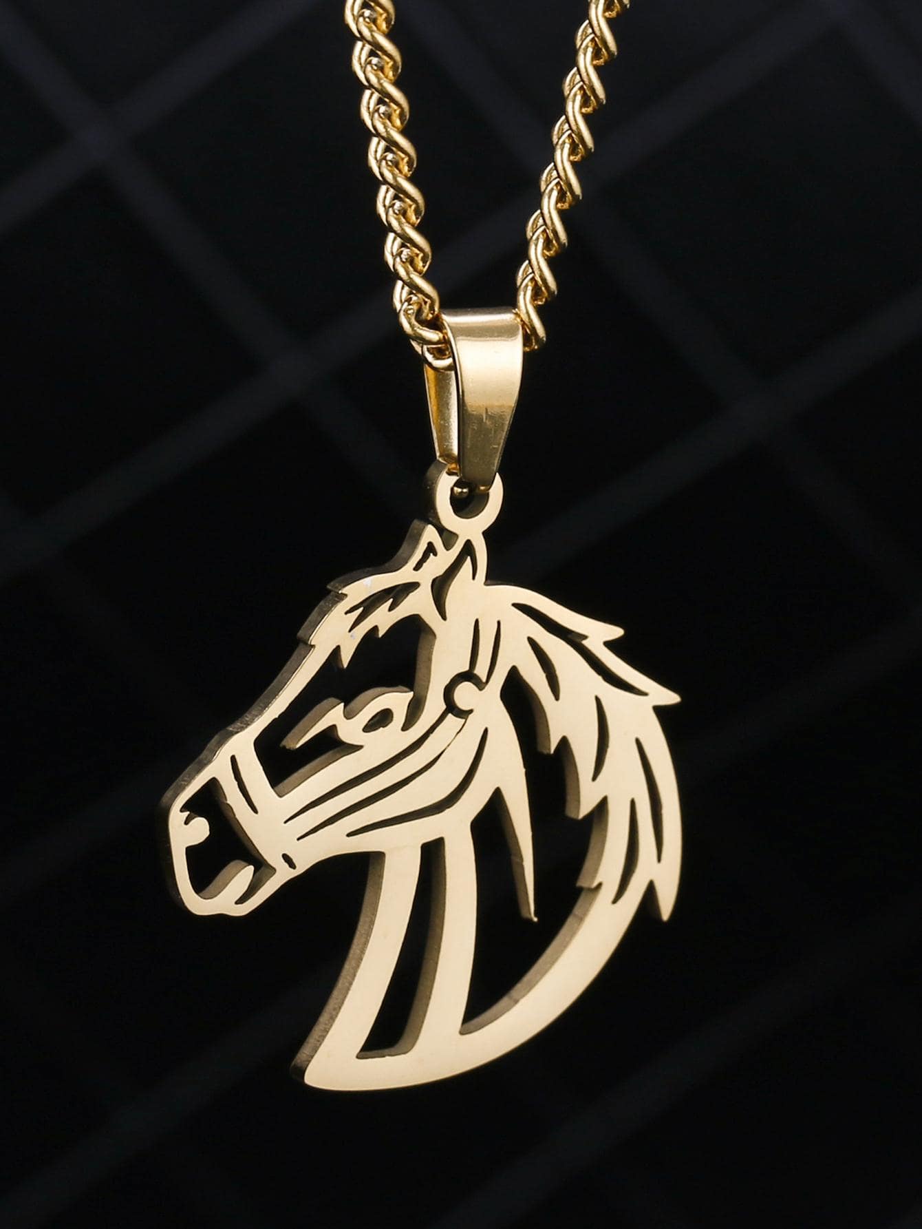 Collar con dije de cabeza de caballo para hombre para decoración diaria para una apariencia elegante - Amarillo Oro - Ver 1