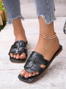 2023 New Outdoor Fashionable Casual Flat Women's Sandals Slippers, Anti-skid Large Size Women's Summer Shoes
