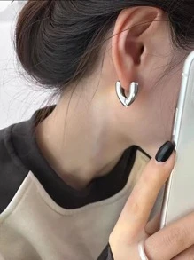 Bông tai hình trái tim thiết kế thời trang cho phụ nữ để trang trí hàng ngày - Bạc - Xem 1