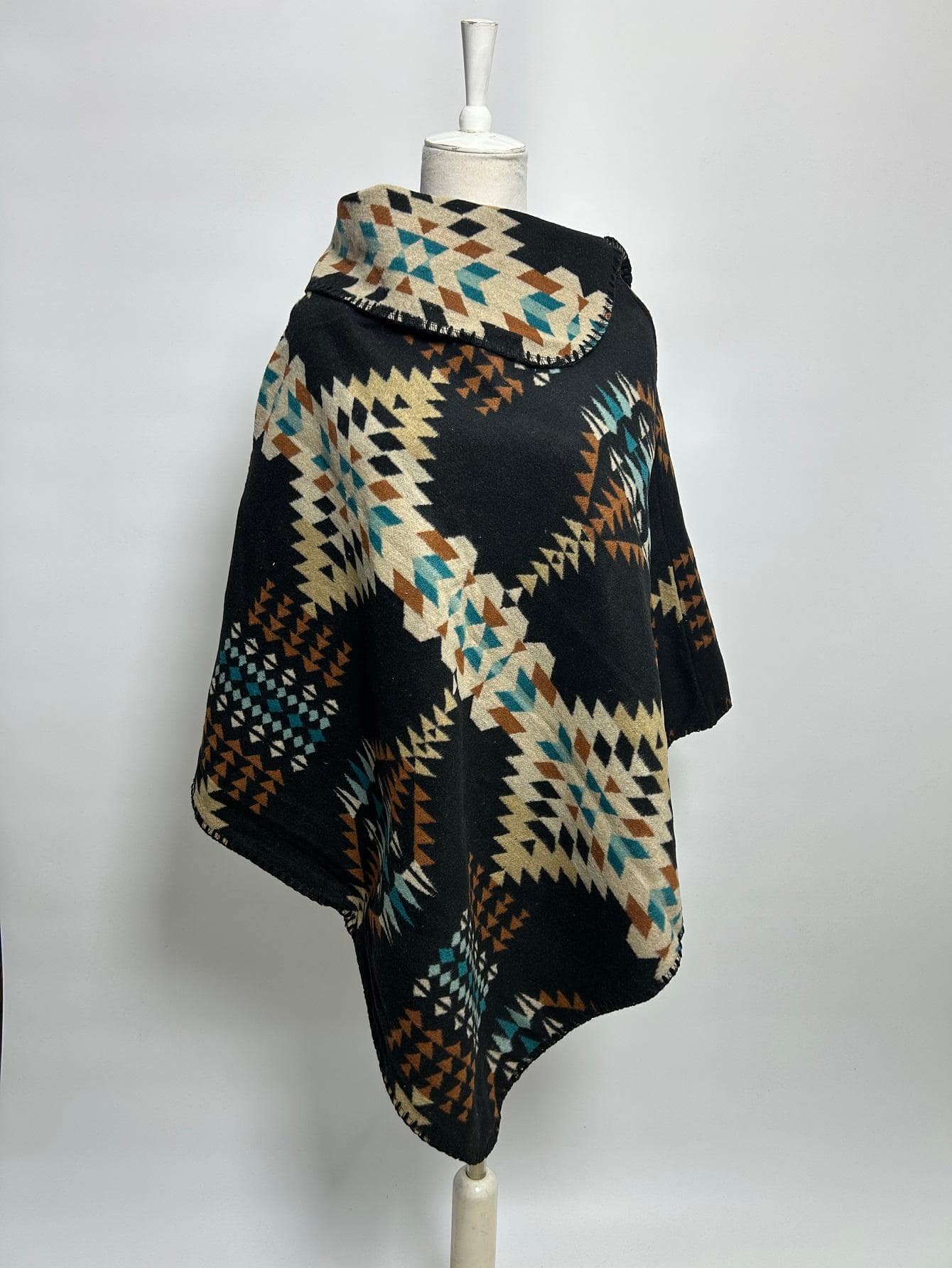 Geometric Pattern Shawl | SHEIN USA