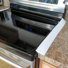 1pc Solid Color Kitchen Stove Counter Gap Sticker, Modern Rubber Wide Gap Filler Between Stovetop For Kitchen - White - View 6