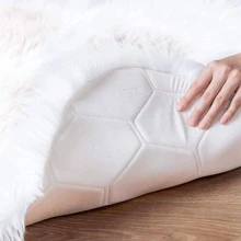 橢圓形超柔軟人造羊皮蓬鬆地毯兒童房雙色拼布地毯毛茸茸的貓爪地毯防滑地毯蓬鬆地毯臥室地毯粉紅色白色區域地毯 23.6 x 23.6 英寸 - 白色 - 查看 6