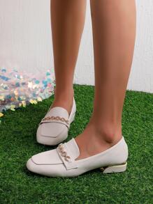 時尚淺褐色高跟鞋適用於女士水鑽和鏈條裝飾方頭粗跟樂福鞋 - 米色 - 查看 6